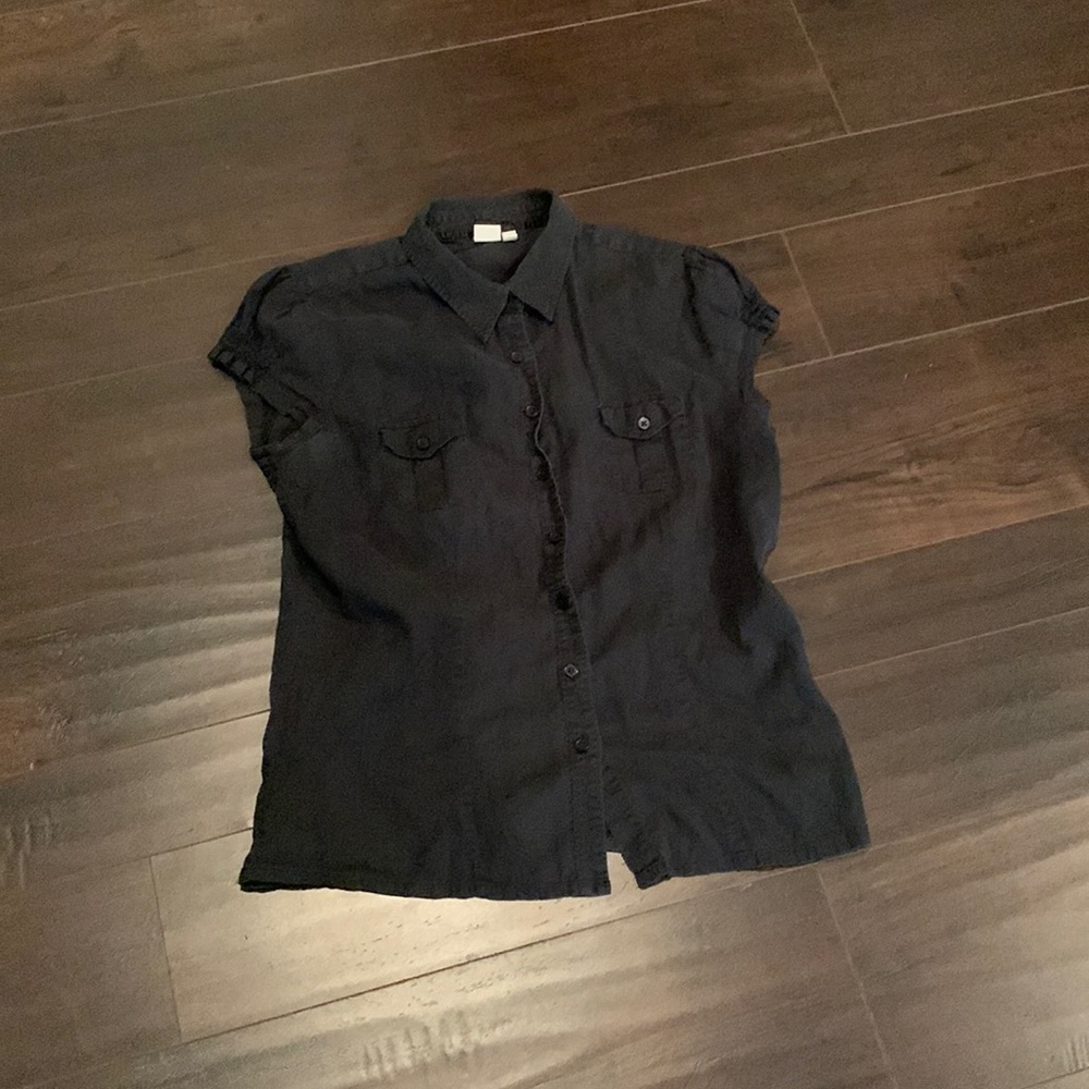 Black Button Down Short Sleeve Shirt
